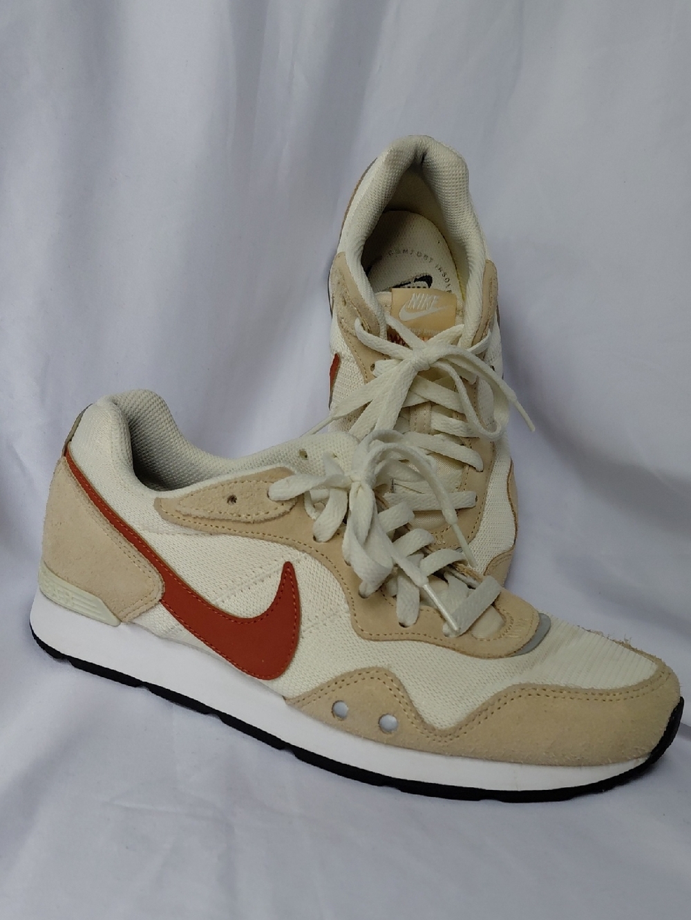 Nike Venture Runner in the Coconut Milk/Rugged Orange Suede Cream Women's 8